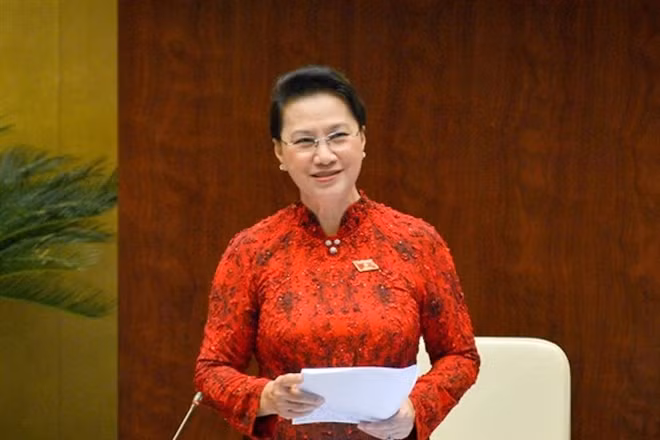 Hom nay mien nhiem Chu tich Quoc hoi, Chu tich Hoi dong Bau cu Quoc gia