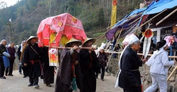 "Ba điều cấm kỵ" trong chôn cất ở nông thôn, đó là gì? - Hình 7 "Ba điều cấm kỵ" trong chôn cất ở nông thôn, đó là gì? ảnh 7