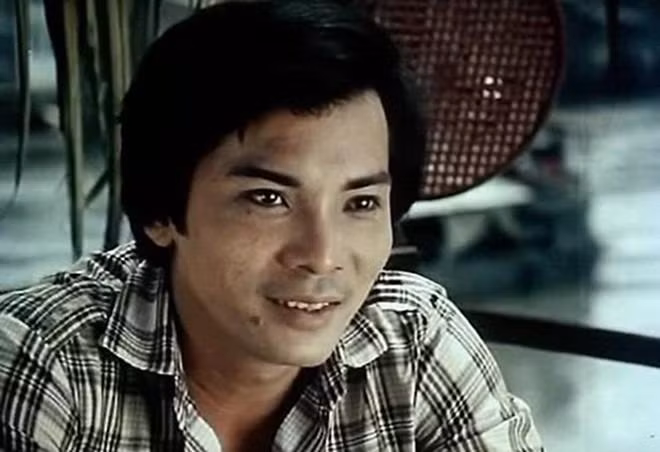 Thương Tín: 'Tôi giờ yếu lắm, như cây đèn trước khi tắt' Thuong Tin: 'Toi gio yeu lam, nhu cay den truoc khi tat'
