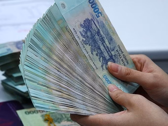Top vat dung ai cung cham vai lan/ngay... ban hon bon cau