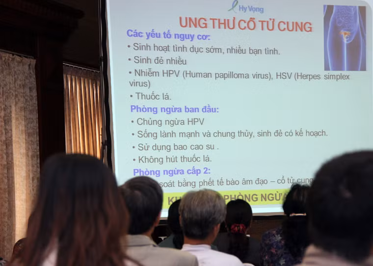 Theo báo cáo mới nhất, Việt Nam là một trong những nước có tỷ lệ ung thư nhiều nhất thế giới. Mỗi năm, số bệnh nhân mới mắc ung thư ở Việt Nam là 150.000 người, trong đó có 75.000 người tử vong, đứng thứ 2 chỉ sau bệnh tim mạch.
