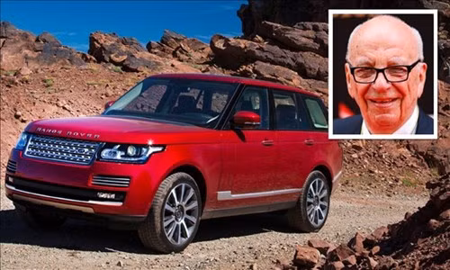 Tỷ phú Rupert Murdoch, ông trùm truyền thông toàn cầu lại chọn chiếc SUV mạnh mẽ Range Rover để làm phương tiện chính của mình. Chiếc xe "con cưng" của ông chỉ có giá 83.000 USD.