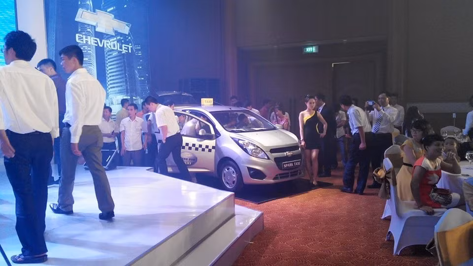 Nội thất đơn giản mà sang trọng, tiện nghi dành cho khách hàng là mục tiêu hàng đầu của Chevrolet Spark Taxi.