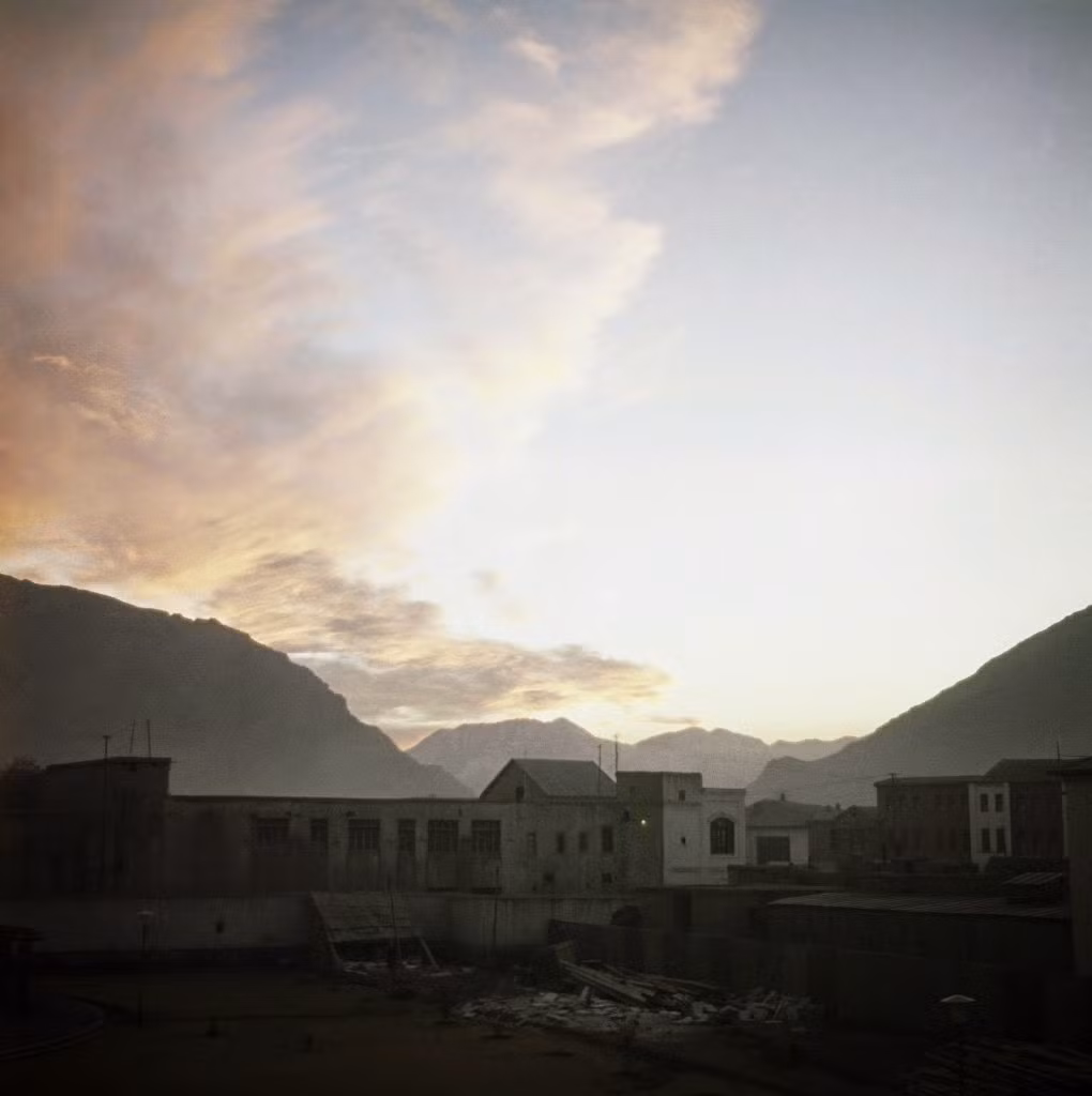Hoàng hôn ở ngoại ô Kabul.