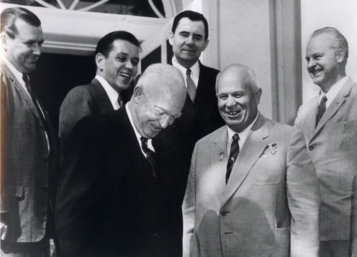 Sau hai ngày gặp gỡ, hai nhà lãnh đạo đã ra một thông cáo chung. Thông cáo nói rằng cả hai bên “đồng ý rằng các cuộc thảo luận này rất hữu ích trong việc làm rõ lập trường của nhau về một số vấn đề”.