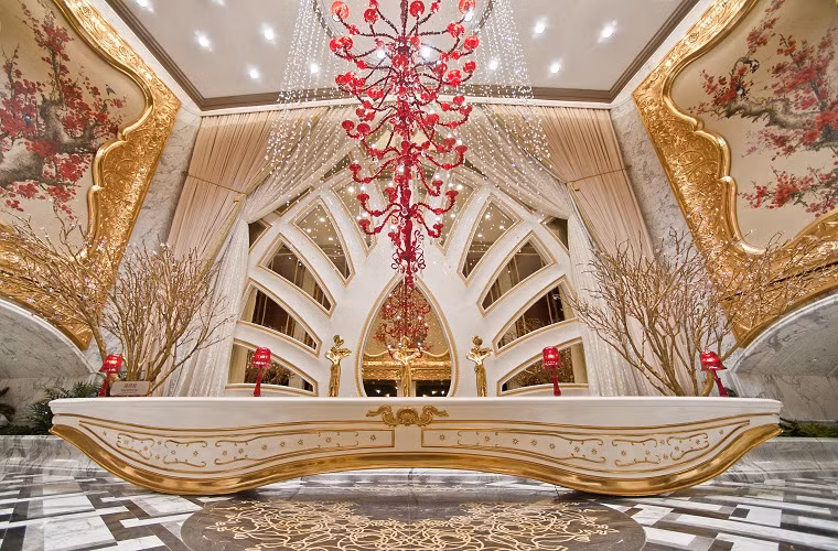 Doanh thu năm ngoái của Macau Casino lên tới 38 tỷ USD, góp phần giúp Lui Che-Woo vươn lên là người giàu nhất Châu Á.