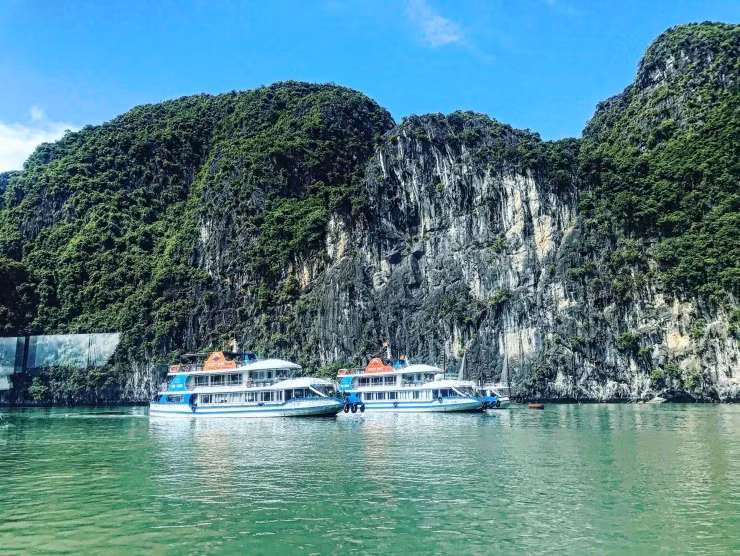 Đảo Ngọc Vừng - hòn đảo tuyệt đẹp giữa lòng Quảng Ninh Dao Ngoc Vung - hon dao tuyet dep giua long Quang Ninh