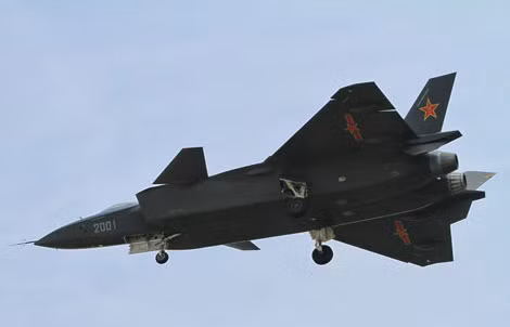 Tiêm kích tàng hình J-20 và J-31 có thể là mẫu thử nghiệm đánh giá công nghệ trước khi phát triển mẫu hoàn chỉnh.
