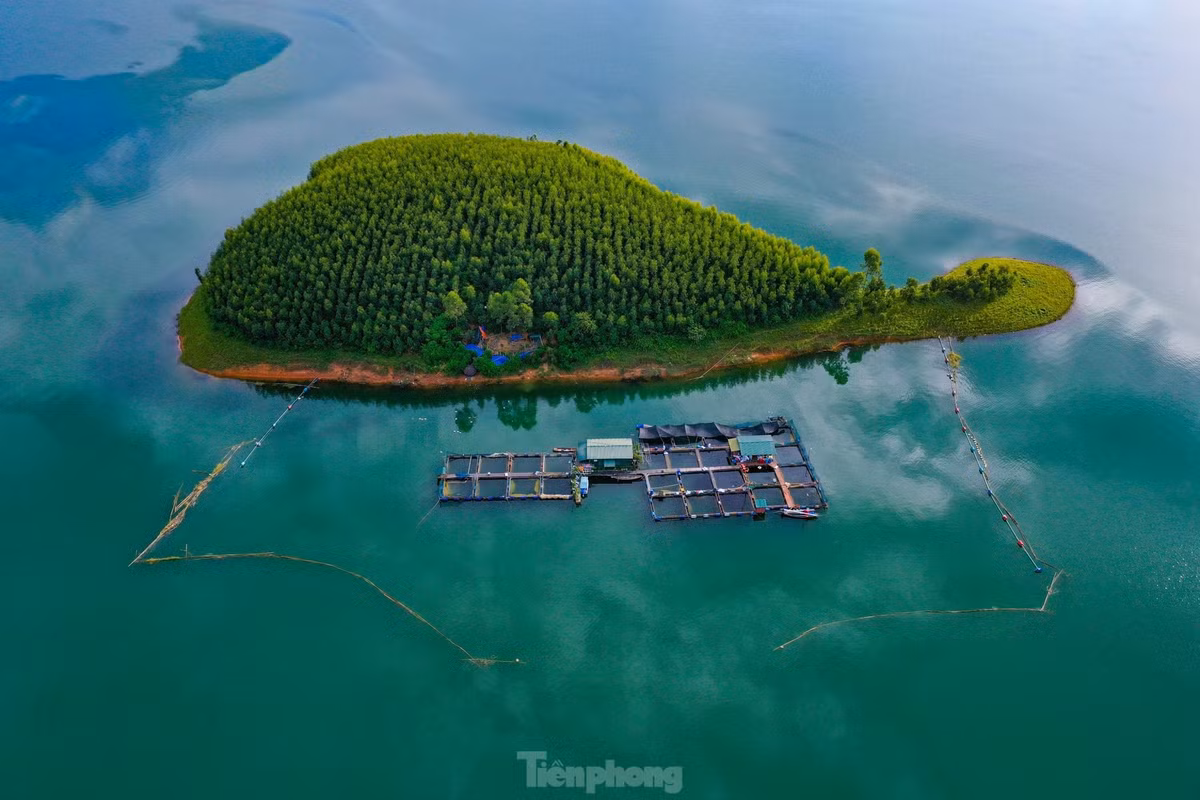 Phấn đấu đến năm 2040, toàn Khu du lịch trở thành một trung tâm du lịch, nghỉ dưỡng, văn hóa có thương hiệu, với sản phẩm du lịch đa dạng, đặc sắc, chất lượng cao và có khả năng cạnh tranh với các nước trong khu vực và quốc tế.