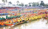 Giải đua vỏ lãi chào mừng Ngày hội Đại đoàn kết dân tộc - Hình 11 Giai dua vo lai chao mung Ngay hoi Dai doan ket dan toc-Hinh-11
