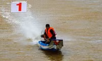 Giải đua vỏ lãi chào mừng Ngày hội Đại đoàn kết dân tộc - Hình 9 Giai dua vo lai chao mung Ngay hoi Dai doan ket dan toc-Hinh-9