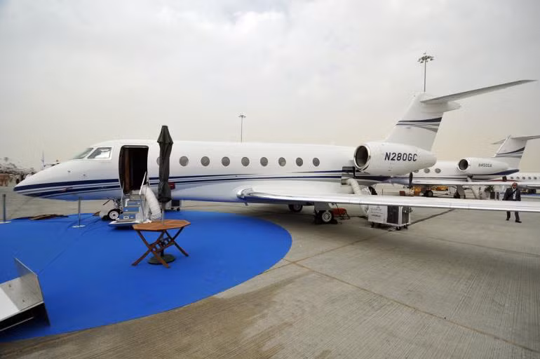 Gulfstream G280 được sản xuất theo đơn đặt hàng của Israel Aircraft Industries, đủ chỗ cho 10 người qua một chặng đường dài tới 6.700 km.