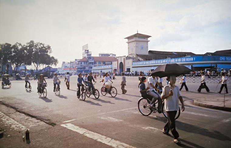 Chợ Bến Thành năm 1979. Ảnh tư liệu.