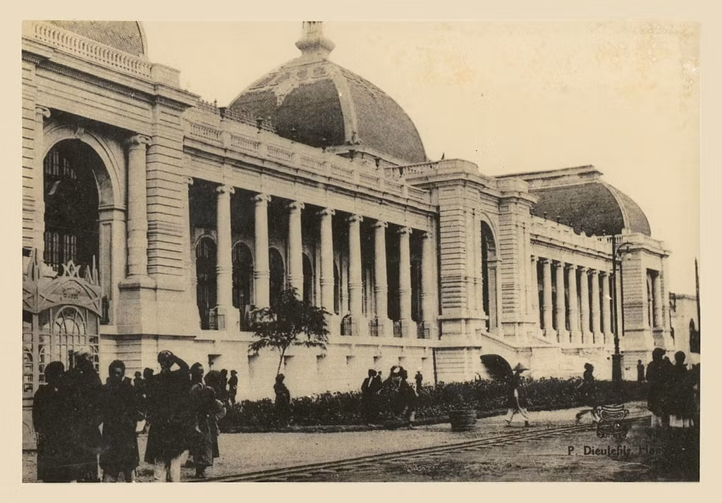 Trước năm 1845, Hà Nội từng có một công trình kiến trúc tráng lệ hiếm có của khu vực Đông Dương, đó chính là nhà đấu xảo, một công trình do kiến trúc sư người Pháp Bussy thiết kế, khánh thành năm 1902. Ảnh tư liệu.
