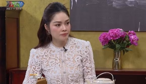 Dương Cẩm Lynh chia sẻ biến cố cuộc sống Duong Cam Lynh chia se bien co cuoc song