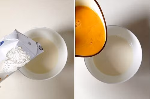Cho trứng vào sữa rồi khuấy đều.