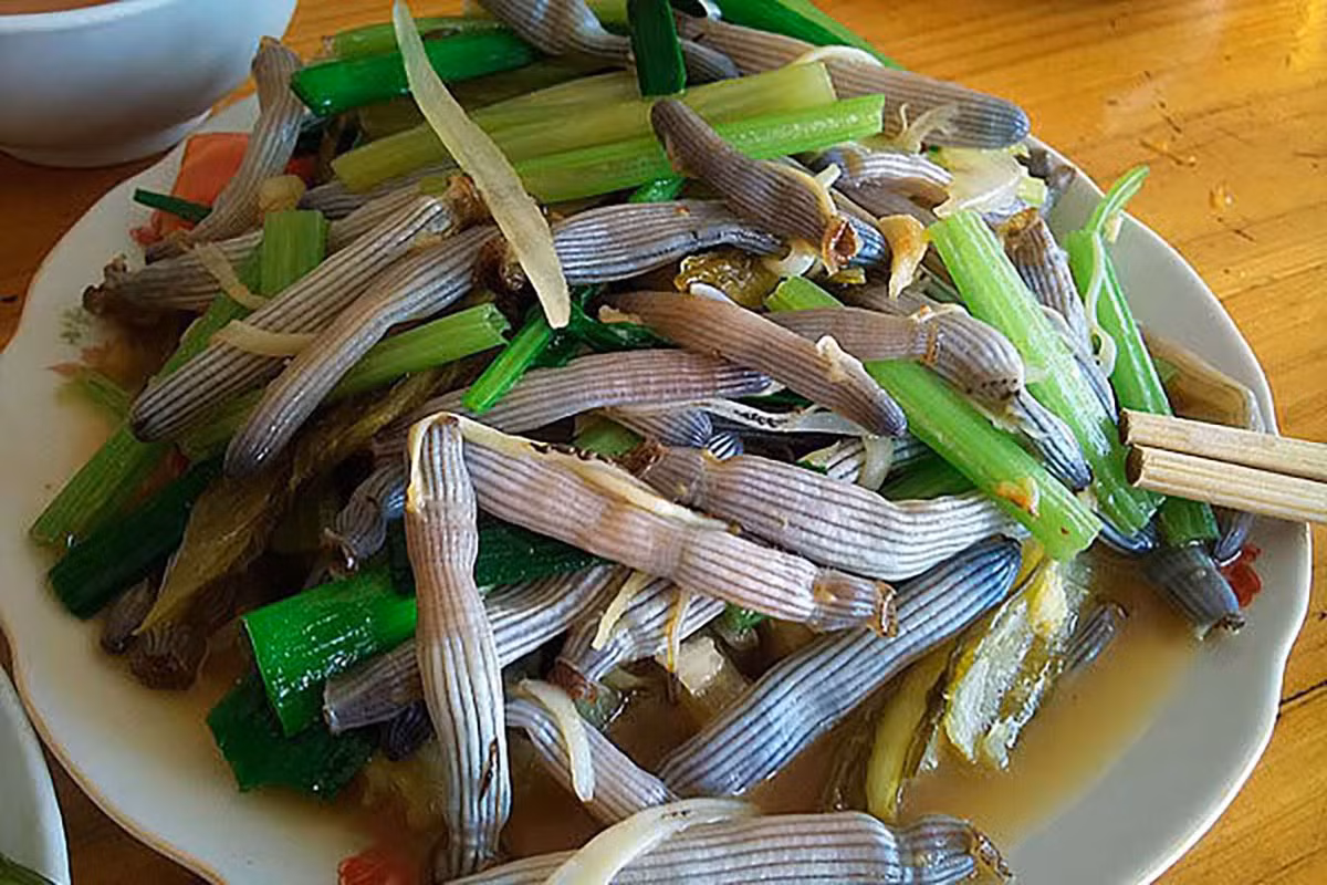 Top dac san tuoi ngon, hut du khach tai hon dao Quang Ninh-Hinh-3