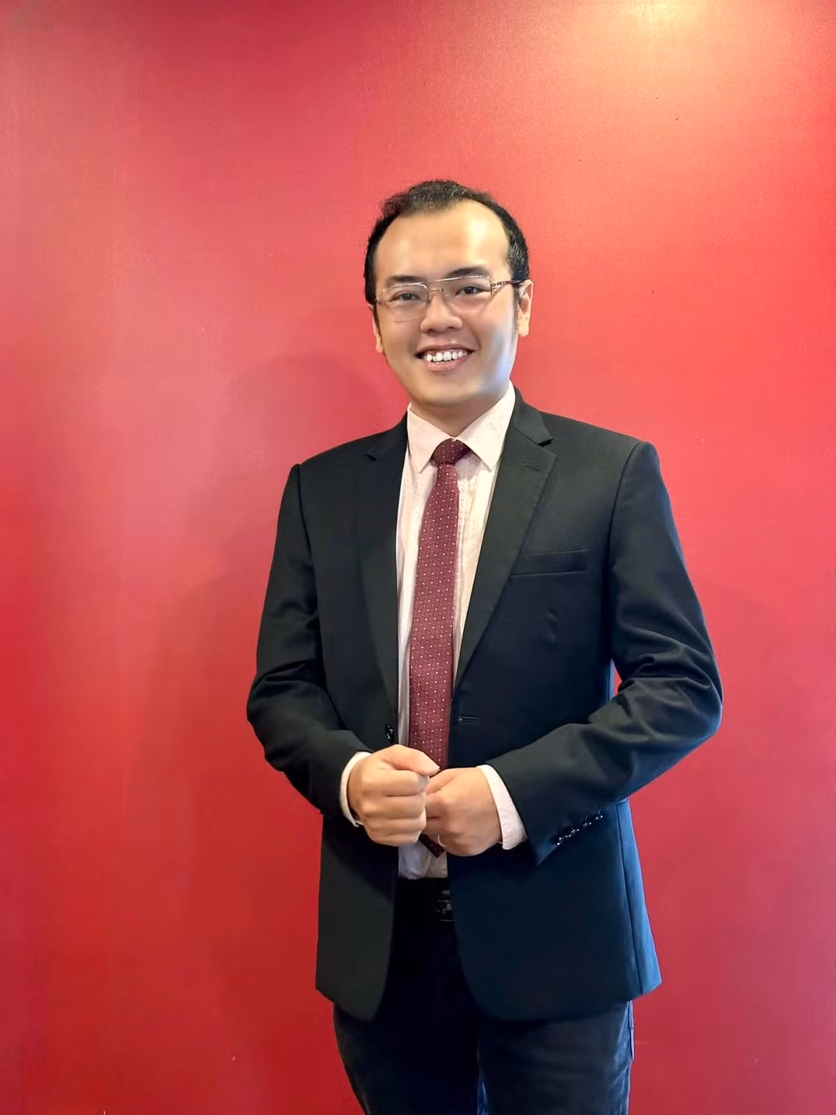 Huynh Vu Thach nhom Ve Sau qua doi