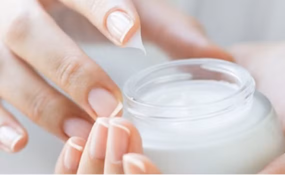 Thu hoi lo san pham E-Cosmetic Face wash gel va Peeling acne serum