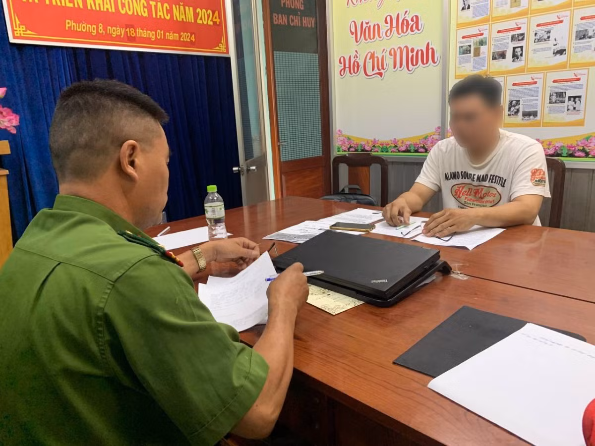 Xu phat 3 nguoi dang tin sai su that ve Tong Bi thu Nguyen Phu Trong