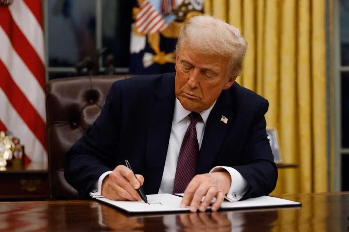 Ông Trump muốn bán “thẻ vàng” nhập cư Mỹ 5 triệu USD Ong Trump muon ban “the vang” nhap cu My 5 trieu USD