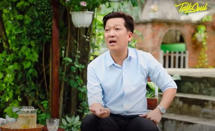 Trường Giang lần đầu nói về ồn ào hôn trộm Thùy Tiên Truong Giang lan dau noi ve on ao hon trom Thuy Tien