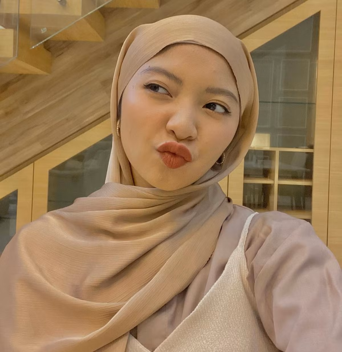 Vo tien dao Indonesia la con gai Pho chu tich LDBD-Hinh-5