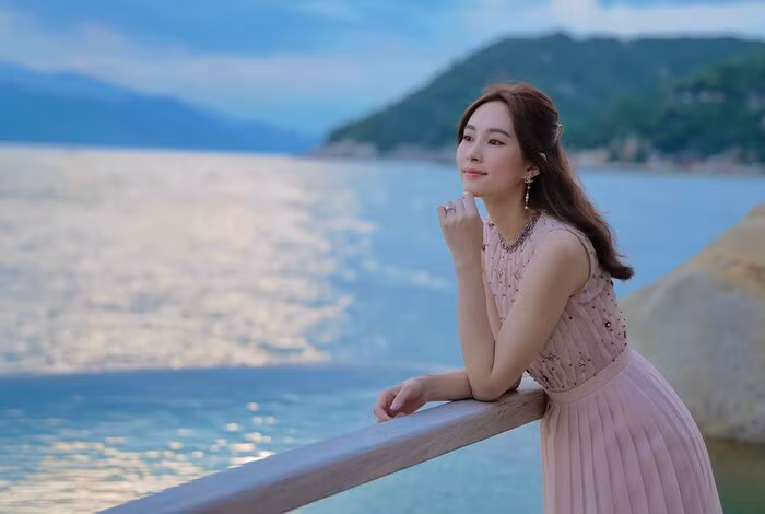 Dang Thu Thao khoe hinh anh vi vu day sang chanh cua cac con