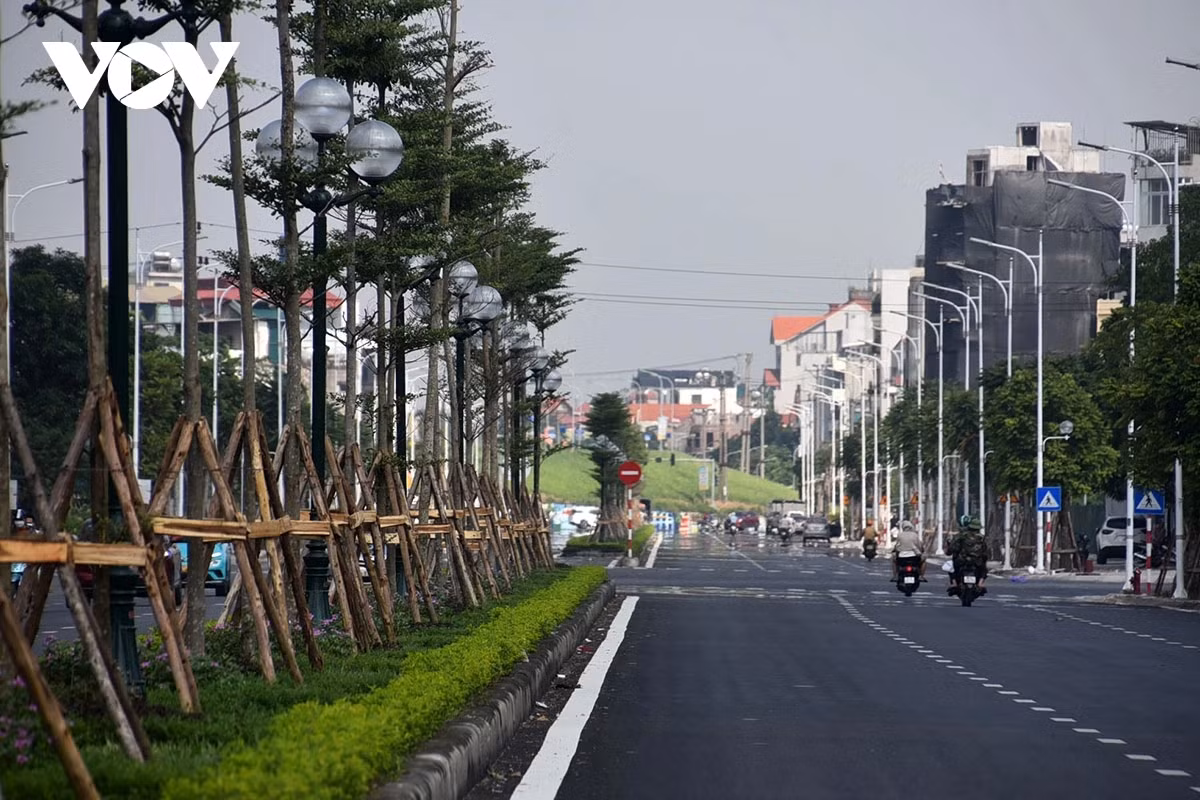 Cây xanh, lát đá hai bên vỉa hè, hệ thống thoát nước, cứu hoả chỉn chu.