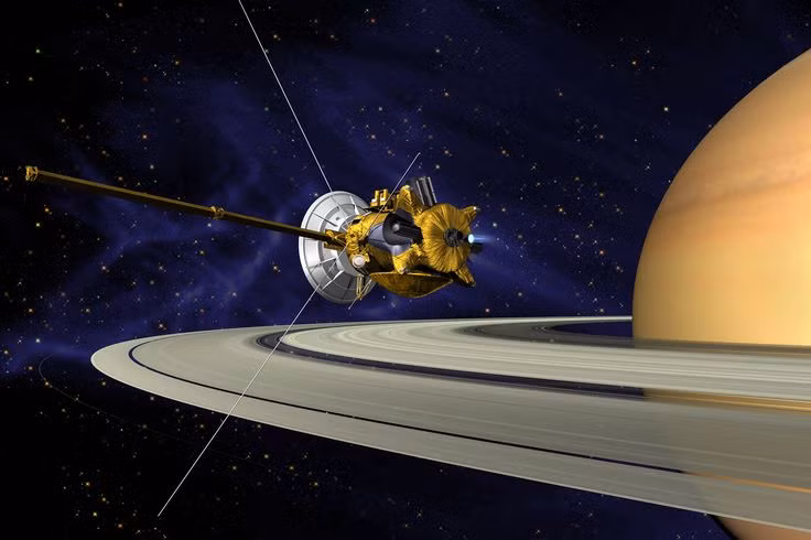  Tàu Cassini khám phá sao Thổ. Tàu thăm dò Cassini (1997–2017) đã cung cấp cho chúng ta những hình ảnh và dữ liệu quý giá về sao Thổ và các thiên thể gắn với nó, bao gồm cả việc phát hiện các đại dương dưới bề mặt vệ tinh Enceladus. Ảnh: Pinterest.