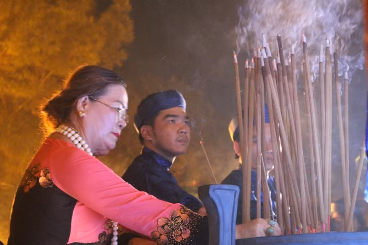 Đây không chỉ là dịp khẳng định quyền uy sức mạnh nhà vua, mà còn là dịp để người dân đến để cùng nguyện cầu những điều tốt lành đến với mình.