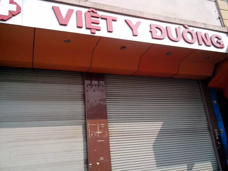 Địa chỉ công ty Ngọc Huệ Đường, sáng 31/12 đã cửa đóng then cài
