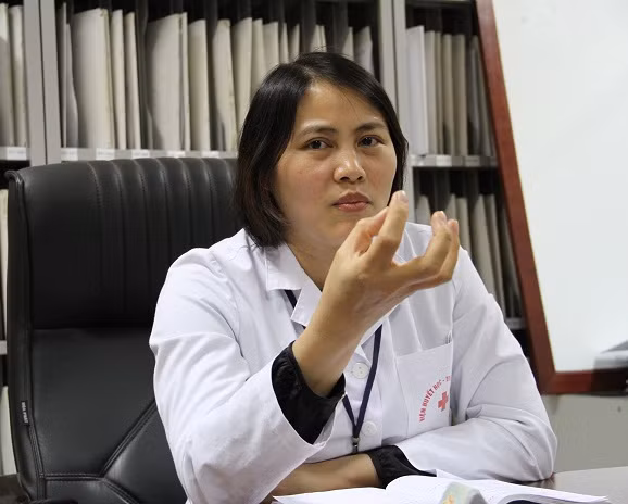BS Mai cho biết, để chữa trị tận gốc căn bệnh này thì cần phải tìm được nguồn gây độc.