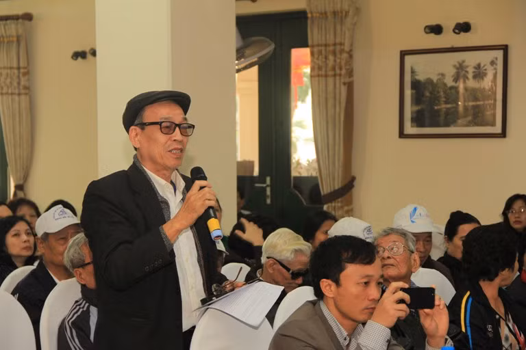 Các câu hỏi xoay quanh vấn đề: nguyên nhân dẫn đến bệnh lý thiếu máu não, cách phòng tránh, nên dùng thuốc đông y hay tây y ...