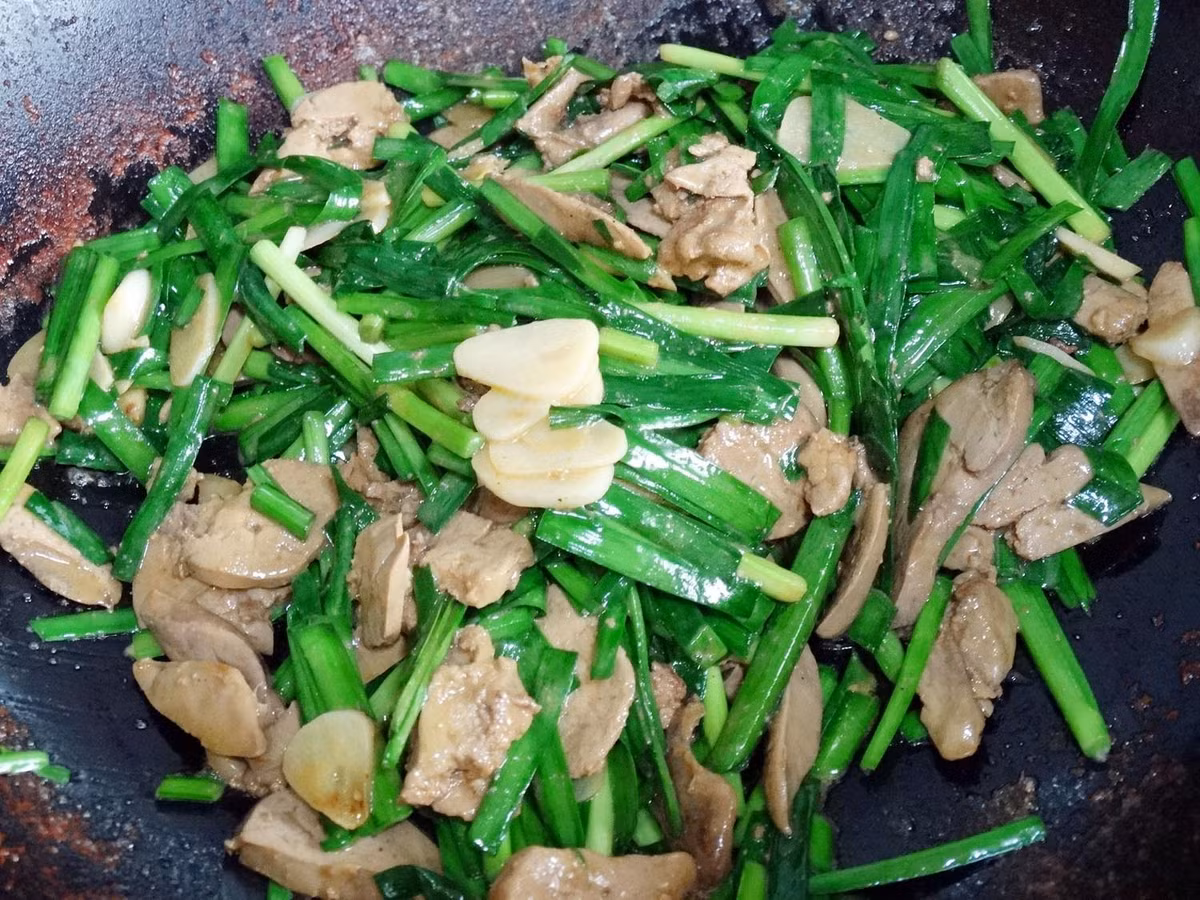 Loại rau như cỏ dại thành món bổ thận tráng dương - Hình 9 Loai rau nhu co dai thanh mon bo than trang duong-Hinh-9