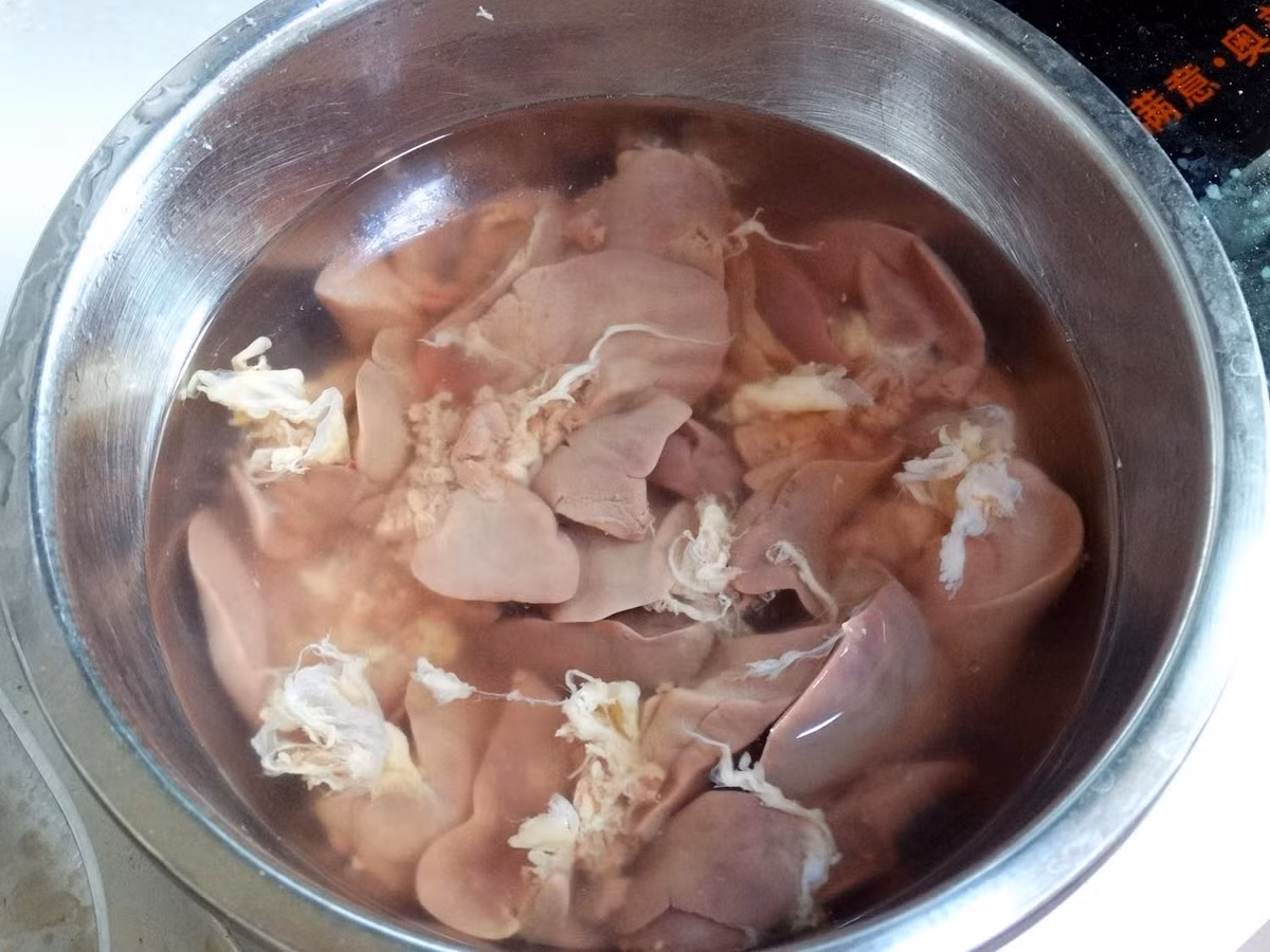 Loại rau như cỏ dại thành món bổ thận tráng dương - Hình 4 Loai rau nhu co dai thanh mon bo than trang duong-Hinh-4