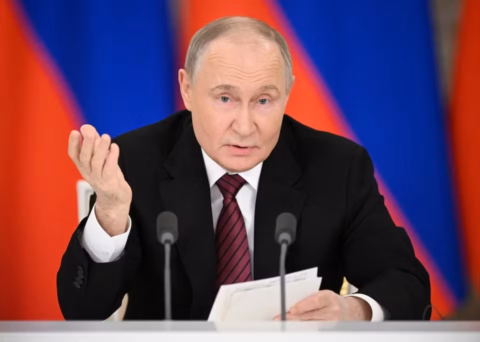 Tong thong Nga Putin de xuat dam phan hoa binh truc tiep voi Ukraine