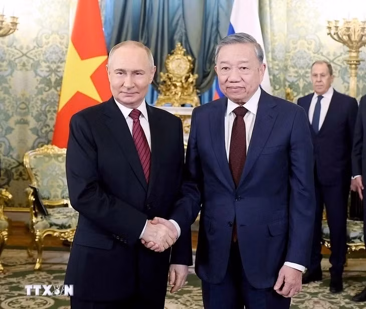 Tong Bi thu To Lam hoi dam voi Tong thong Nga Vladimir Putin