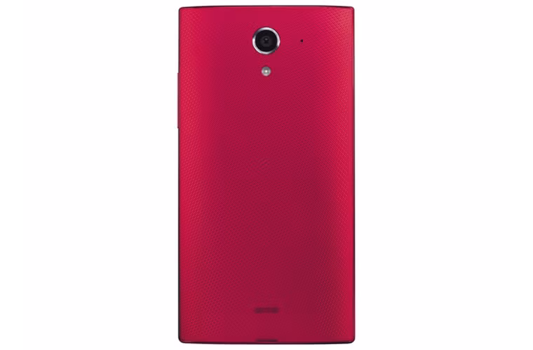 Crystal X trang bị sức mạnh của chip xử lý 4 nhân Qualcomm Snapdragon 801 tốc độ 2,3GHz, bộ nhớ RAM 2GB, bộ nhớ trong 16GB và pin dung lượng 2.610 mAh.