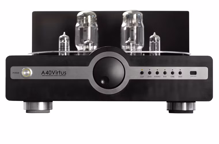 SYNTHESIS VIRTUS A40: Cũng có một chất âm không thể nhầm lẫn của ampli đèn class A. Mỗi khối máy được làm giống như một nhạc cụ truyền thống và hầu hết các chi tiết máy cũng như quy trình lắp ráp và hoàn thiện sản phẩm đều được các chuyên gia cũng như nghệ nhân của Sythesis làm thủ công hoàn toàn nhằm kiểm soát chặt chẽ về mặt chất lượng chế tác và âm thanh.