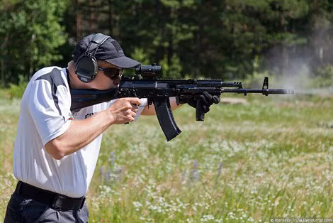 AK-12 cần phải thể hiện tốt trong các cuộc thử nghiệm, giám định mới mong có mặt trong thành phần trang bị Quân đội Nga.