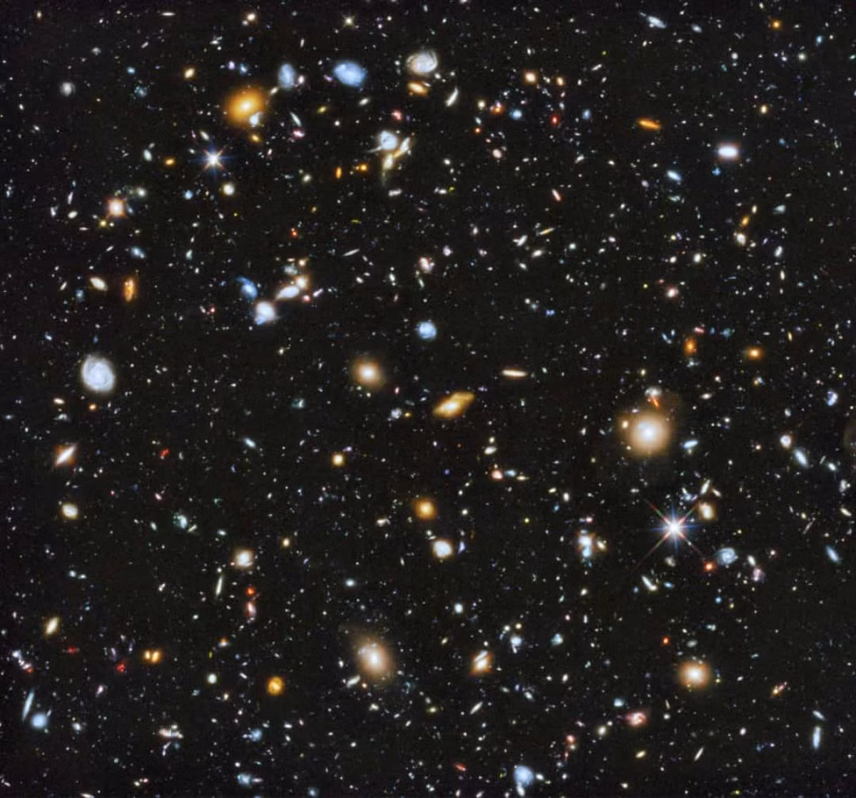 Chiều dài của thiên hà Comet là 600.000 năm ánh sáng.