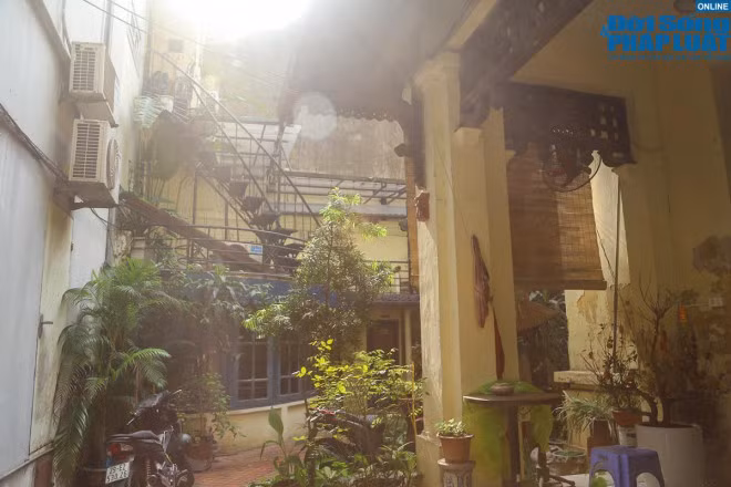 Hiện trạng những biệt thự Pháp cổ trứ danh trong lòng thủ đô Hà Nội - Hình 15 Hien trang nhung biet thu Phap co tru danh trong long thu do Ha Noi-Hinh-15
