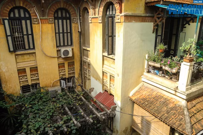 Hiện trạng những biệt thự Pháp cổ trứ danh trong lòng thủ đô Hà Nội - Hình 14 Hien trang nhung biet thu Phap co tru danh trong long thu do Ha Noi-Hinh-14