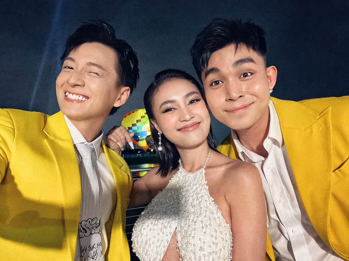 Ngô Kiến Huy selfie vui vẻ cùng Ninh Dương Lan Ngọc và Duy Thuận khi đi chung sự kiện.