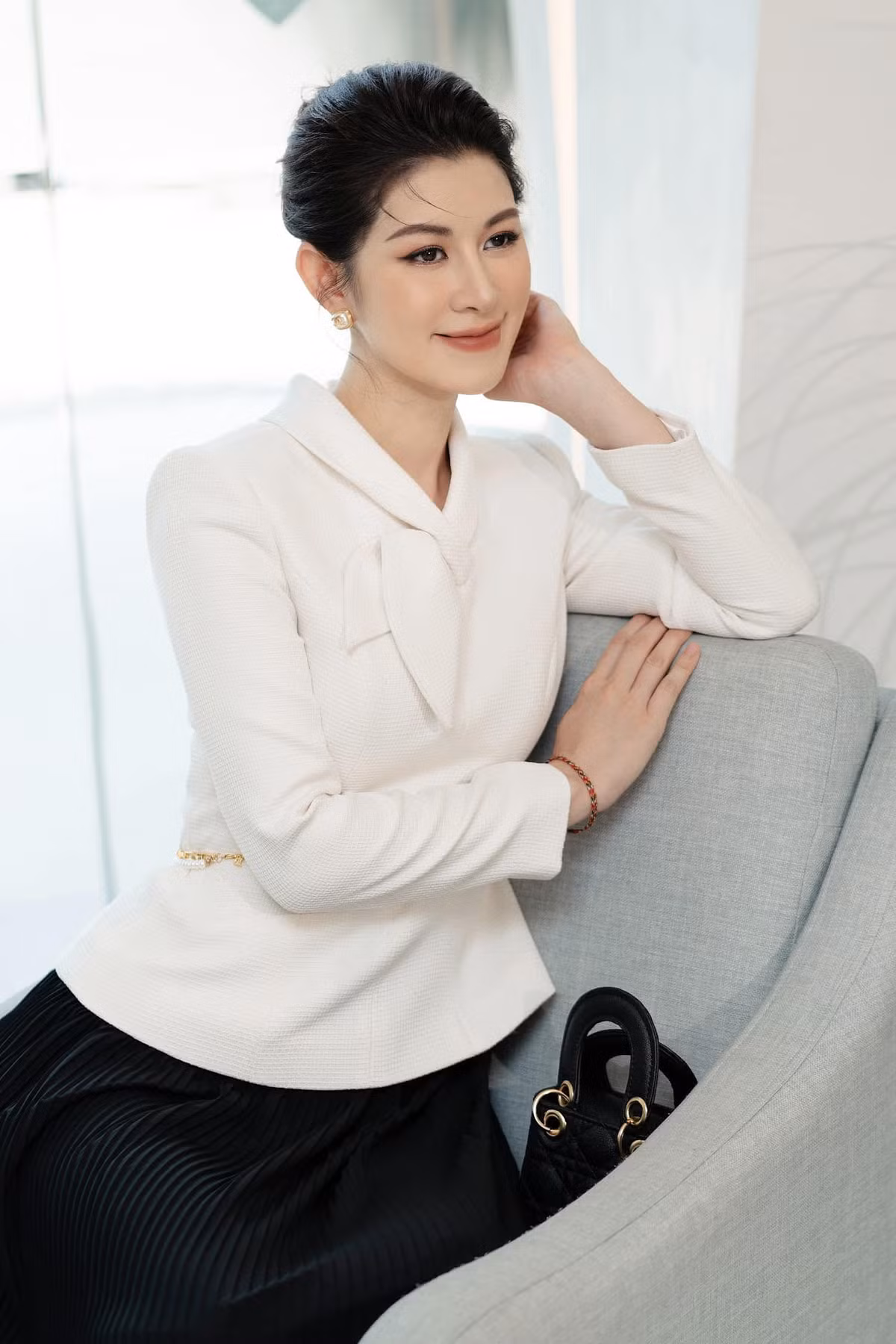 Xuan Hinh buon ba mot minh, Khanh Thi tinh tu ben chong-Hinh-11