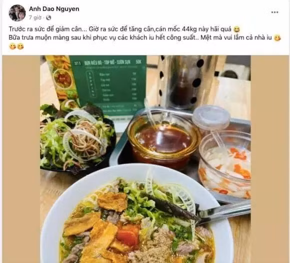Trước đó, bà xã nam diễn viên Thương Ngày Nắng Về cho biết bản thân sụt cân không thể kiểm soát nên giờ chỉ còn 44 kg. Vì giảm cân chóng mặt và nhanh nên cô cảm thấy "bộ phận nào của cơ thể cũng có vấn đề".