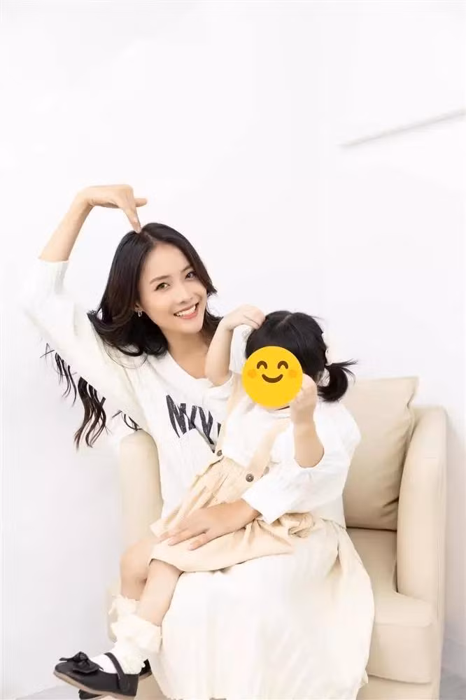 Trước đó, Trương Mỹ Nhân gây chú ý khi có bài đăng khoe con gái 2 tuổi, tên thân mật Bona trên MXH