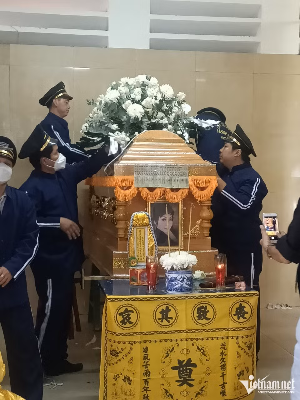Le di quan lang le cua ca si Ha Lan Phuong-Hinh-9