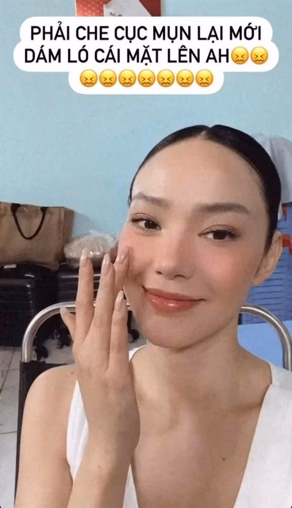 Bà xã doanh nhân Quốc Bảo phải tạm thời che bằng mỹ phẩm để tiếp tục với núi công việc.